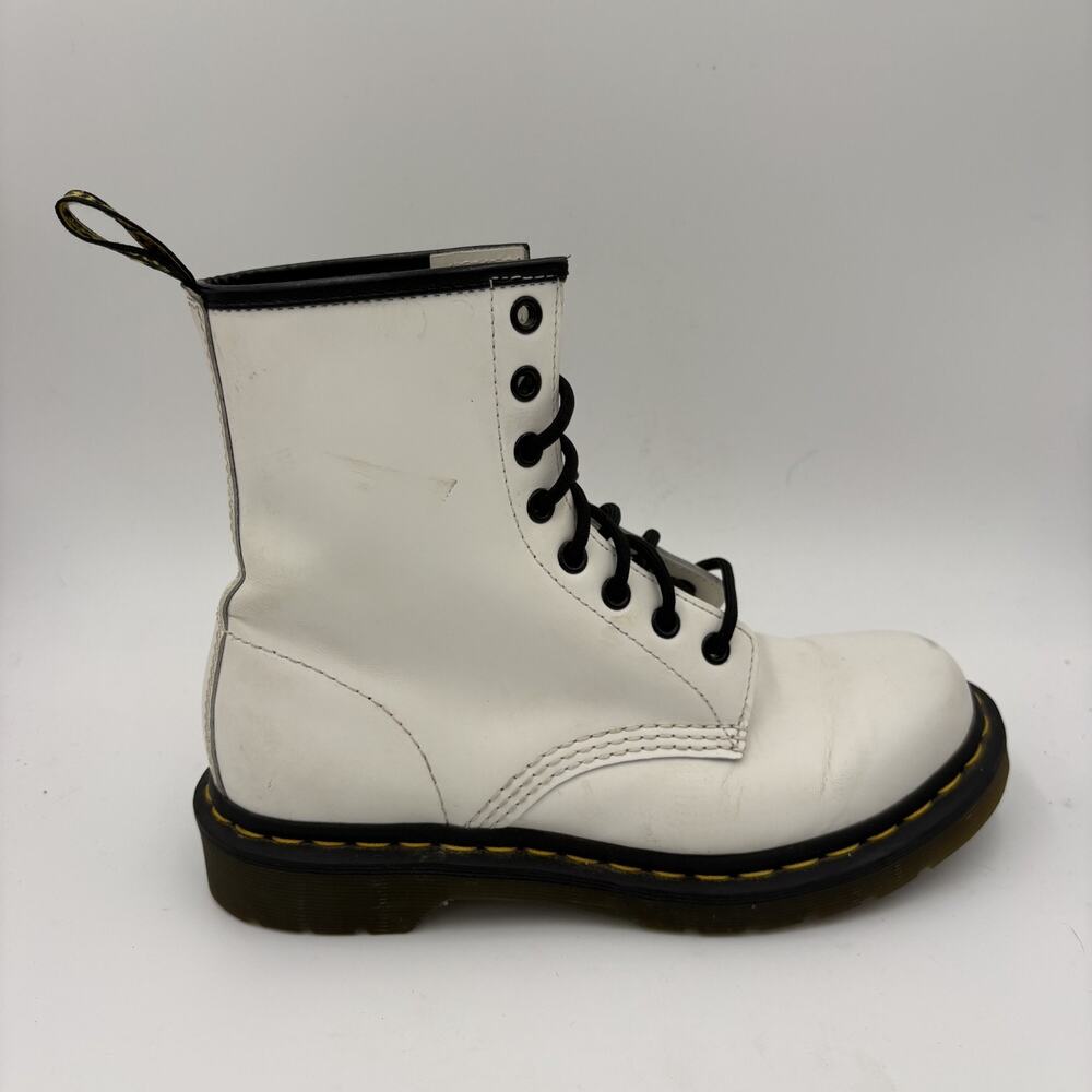 Dr. Martens Women's Size 7 White And Black Smooth Lace-Up Combat Boots